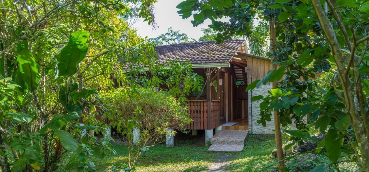 Cabinas Iguana Cahuita Exterior foto